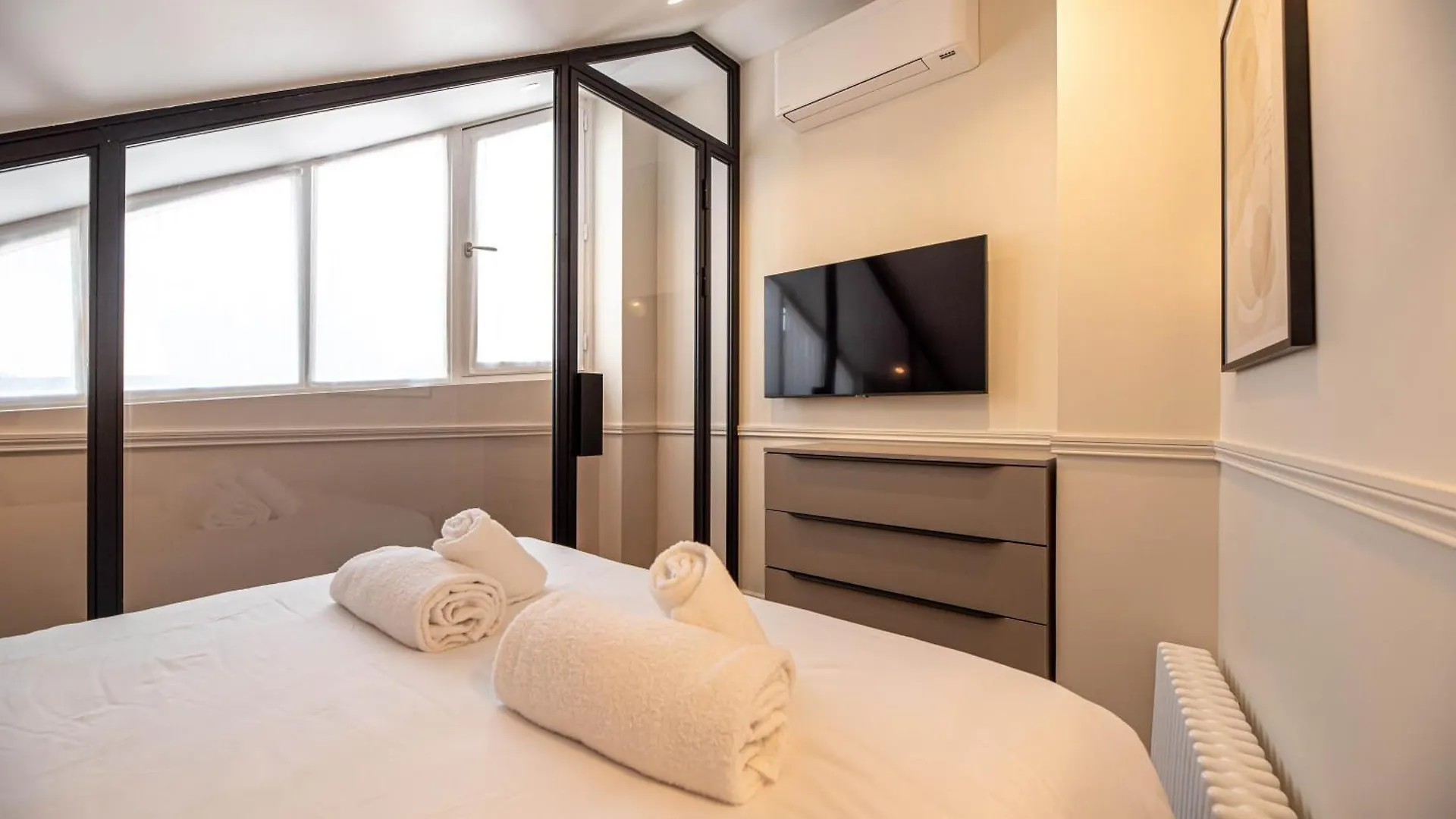 Mbm - Luxury Home In Marais 파리 아파트
