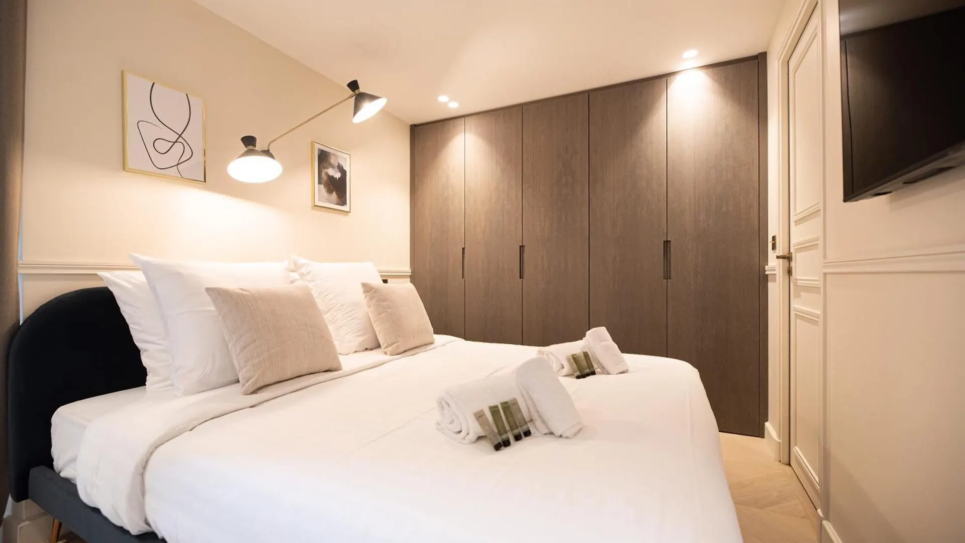 Mbm - Luxury Home In Marais 파리 아파트